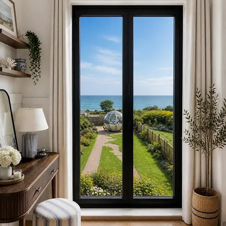Lobster Hollow - Luxury Sea View Retreat *